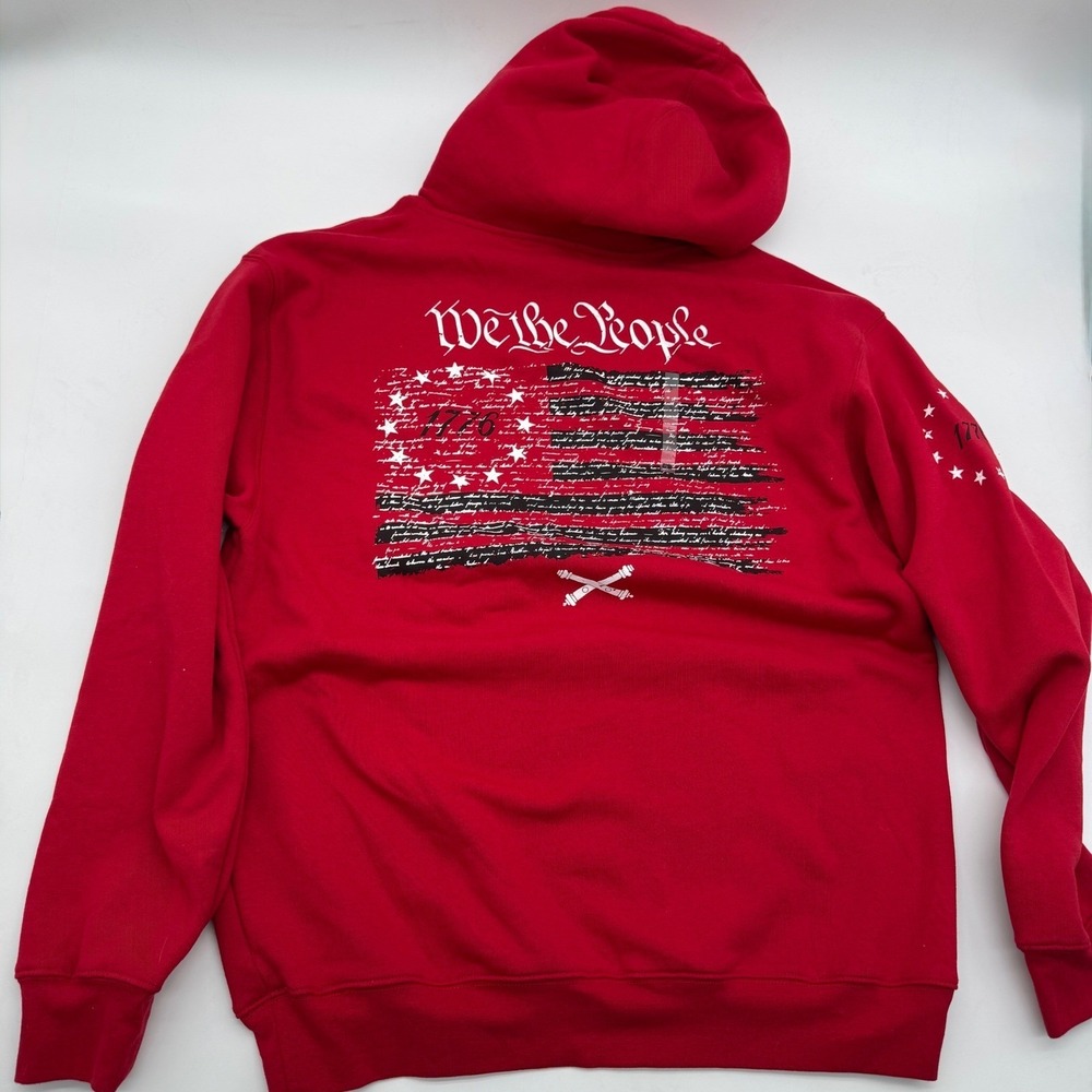 NWT‎ Howitzer Patriot Cannon Flag Hoodie Red Mens Large We the People USA